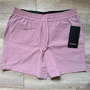 NWT Lululemon Bowline Short 5” Pink Size L